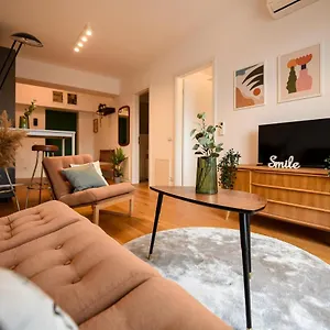 The Geometrist - Stunning 1br With Balcony Bucureşti