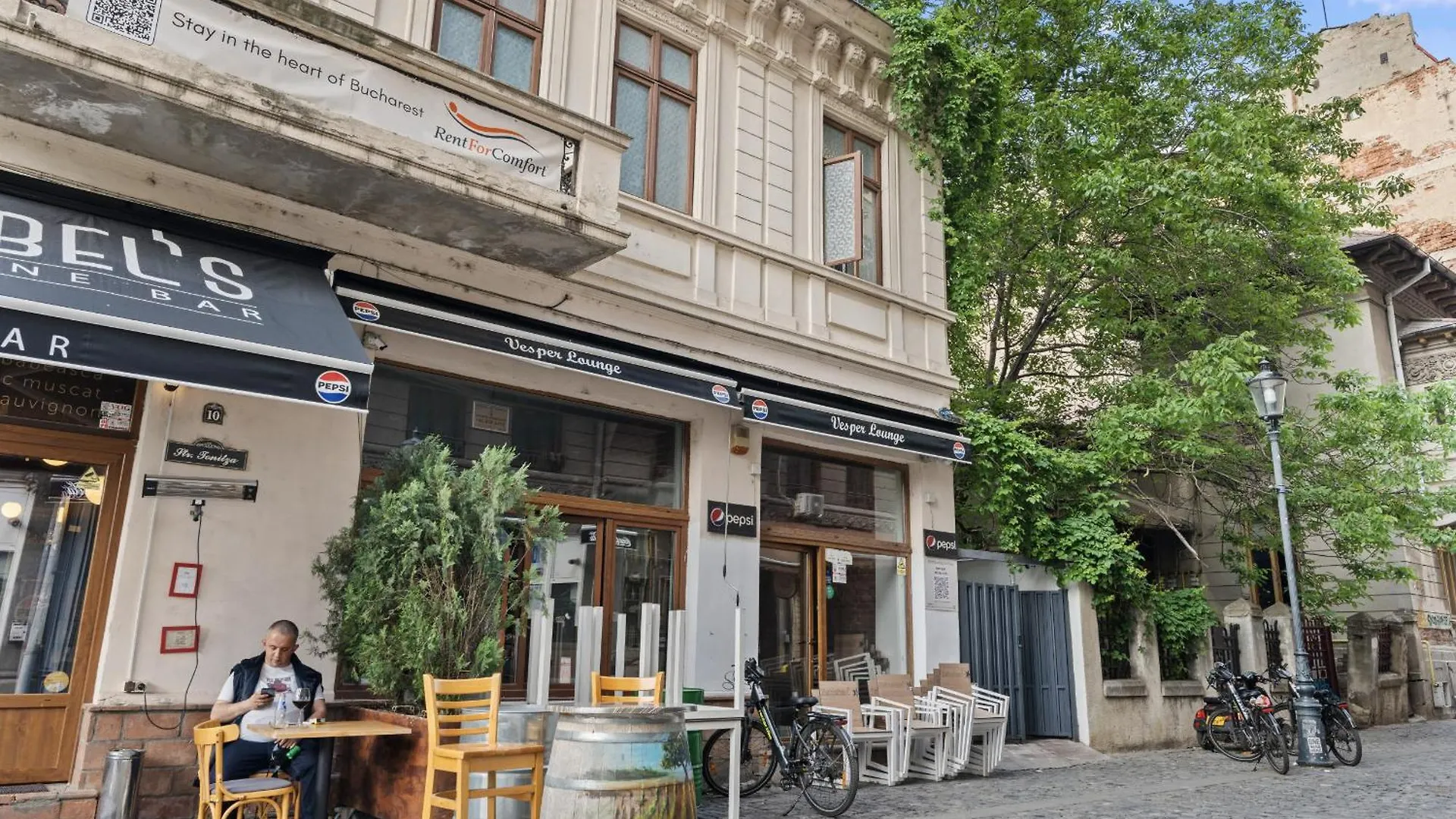 Continental Studio Bucharest Apartment